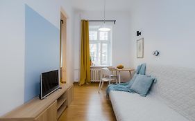 Nice Studio In Centrum Warsaw With Netflix